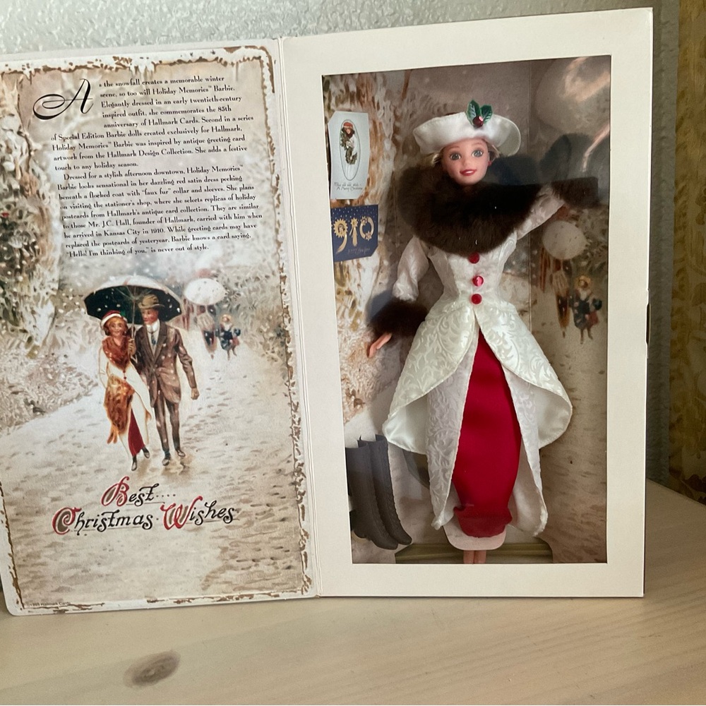 Vintage Mattel Collector's Barbie doll Holiday Memories